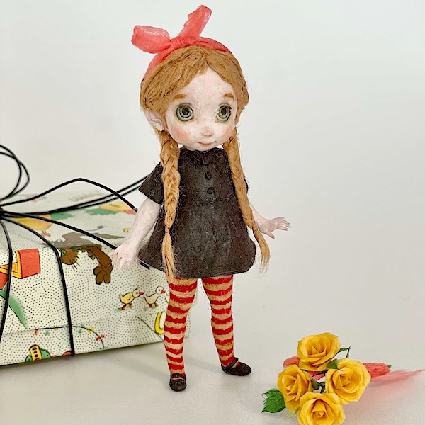 ミニチュア和紙人形(身長約8.5cm)