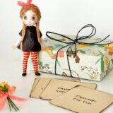 〝ありがとう〟を小さな人形に託して。『究極のミニメッセージカード〈和紙のミニチュアドール＆バラのミニ花束セット〉』ができるまで