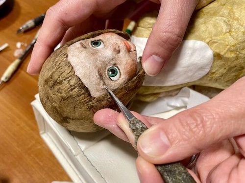 ロクタ紙の繊維を使った眉毛制作