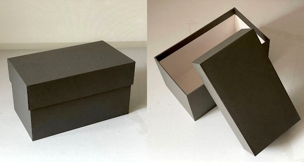 自作した貼り箱(縦20cm × 横35cm × 高さ19.5cm)